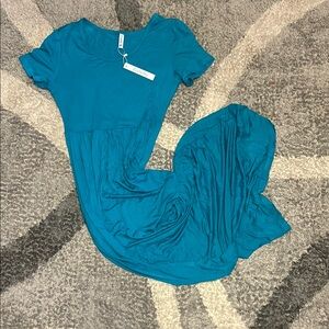 Euovmy Maxi Dress in Blue